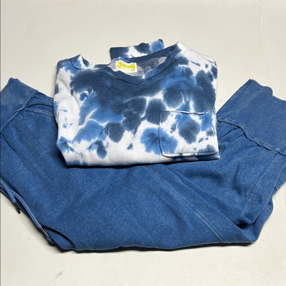 Yummy Sweater Co. Comfy Lounge Set size small